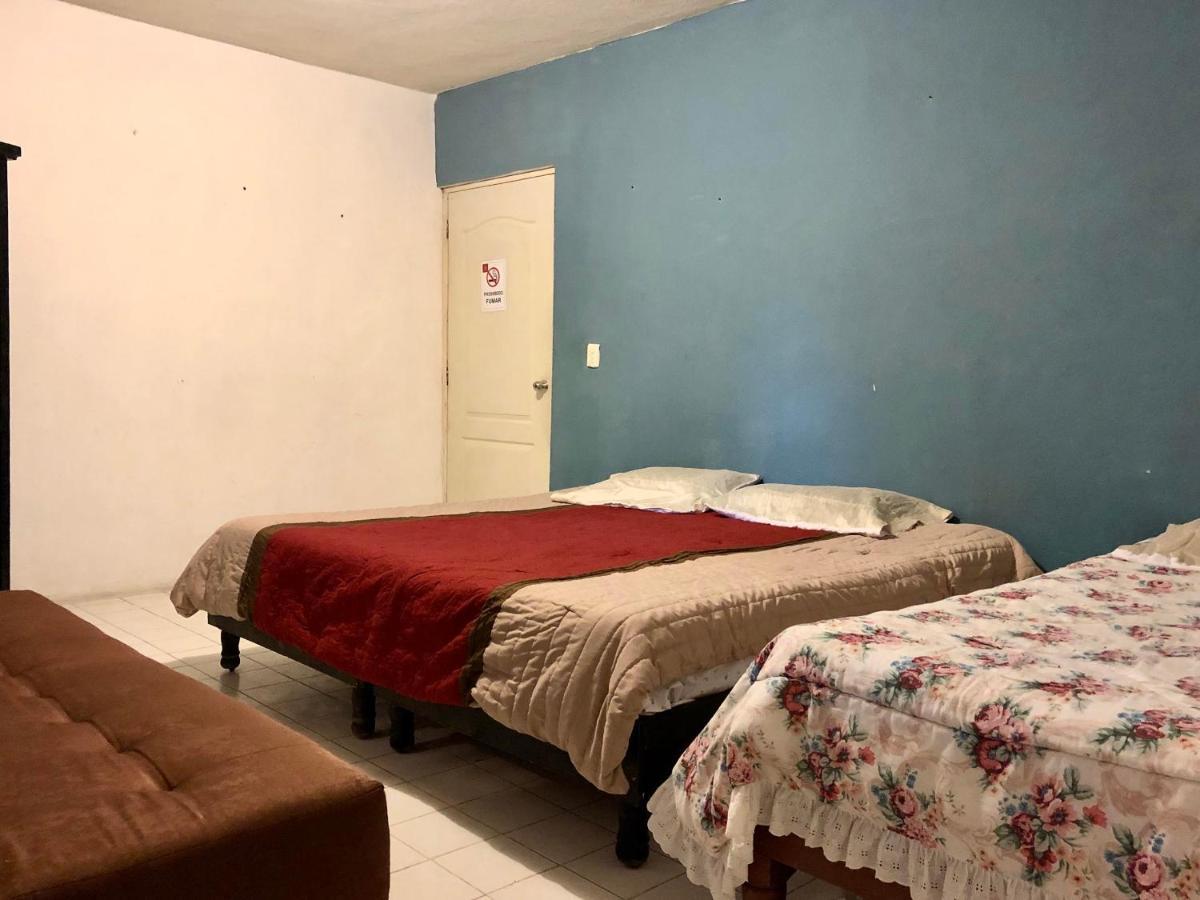Oyo Hotel Cuatro Reales Galeana Exterior photo